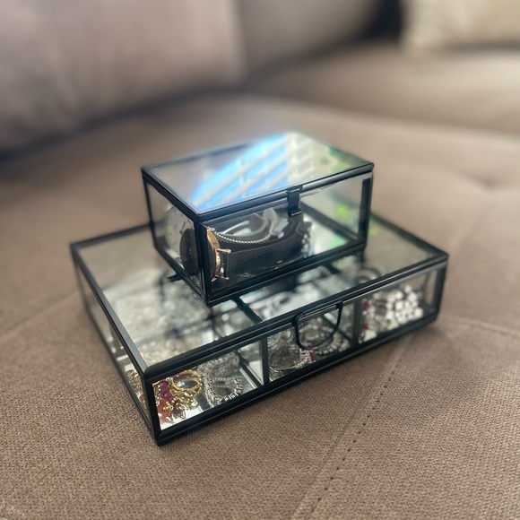 Set of two H&M Clear Glass Jewelry Boxes - Picture 1 of 7